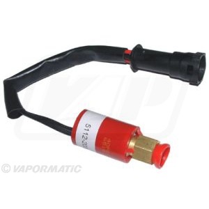 84012145 Przełącznik ciśnienia klimatyzacji Case  CT5050 CT5060 CT5070 CT5080 