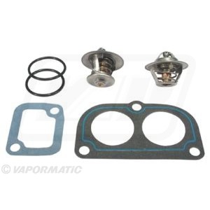 RE64354 RE48583 + R54641 + R501373 + R31378x2 Zestaw termostat John Deere  